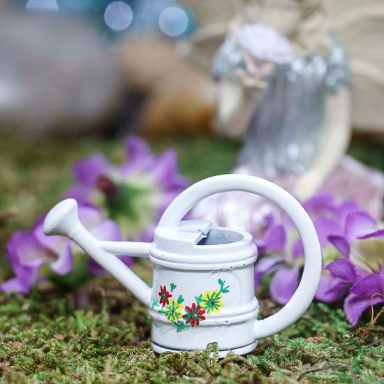 1:12 – 1″ Scale Miniature Tin Watering Can