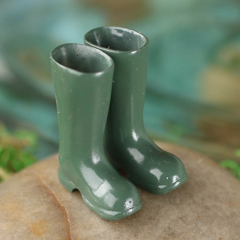 1:12 – 1″ Scale Dollhouse Miniature Green Rain Boots (1 set)